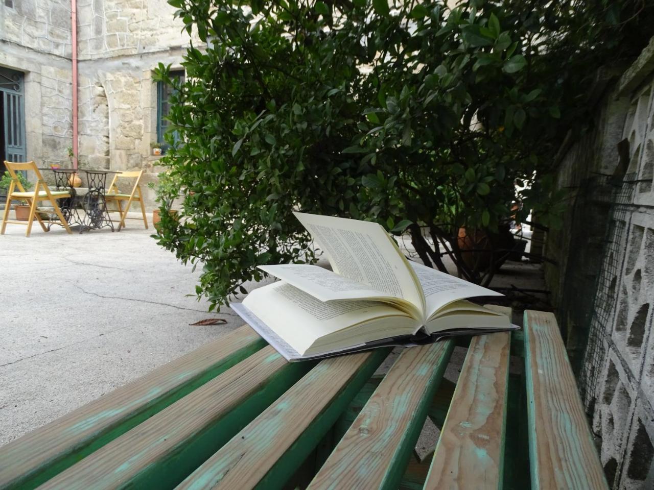 טואי Albergue Convento Del Camino מראה חיצוני תמונה